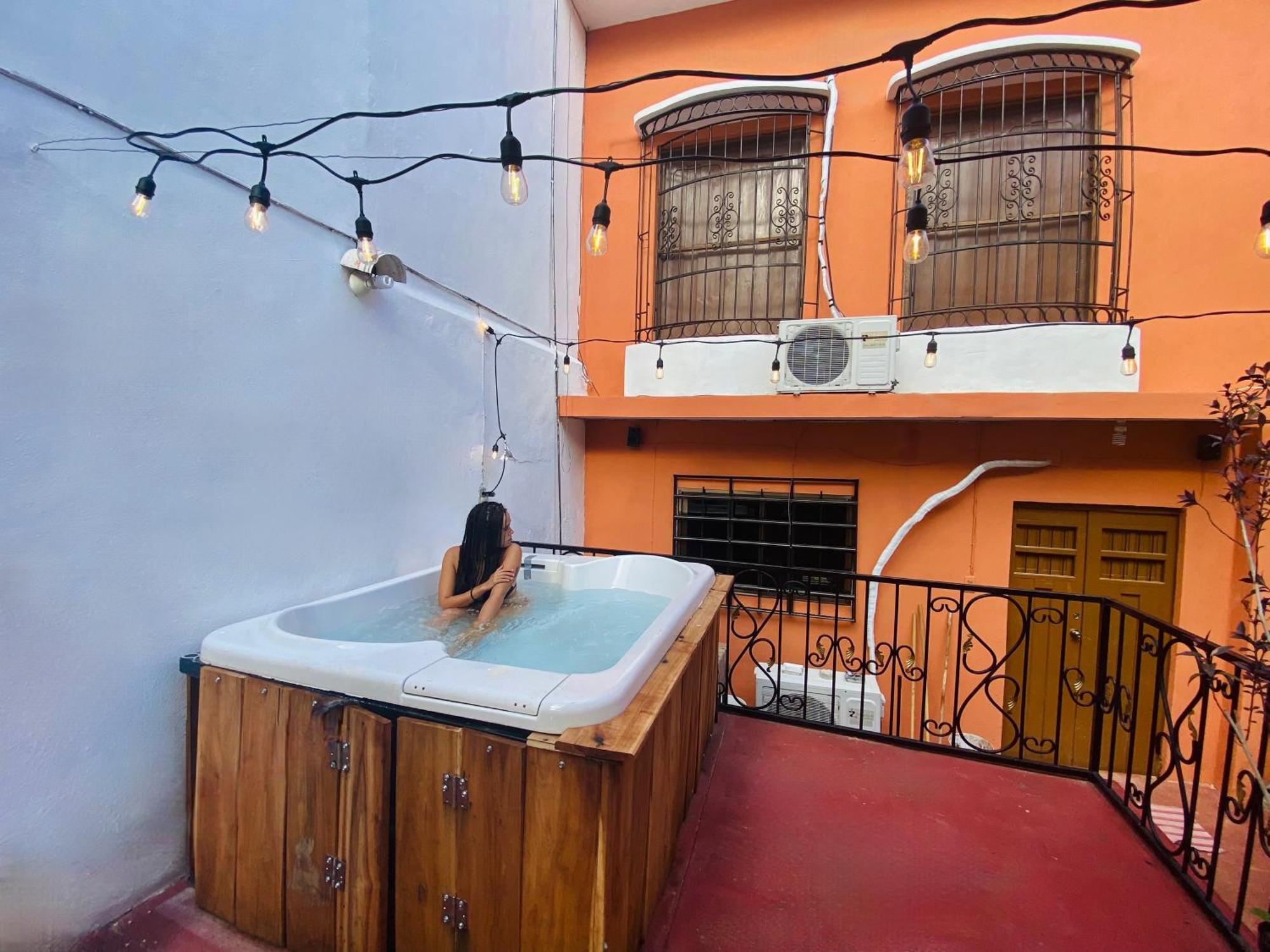 ואיאדוליד Alena Hostal מראה חיצוני תמונה