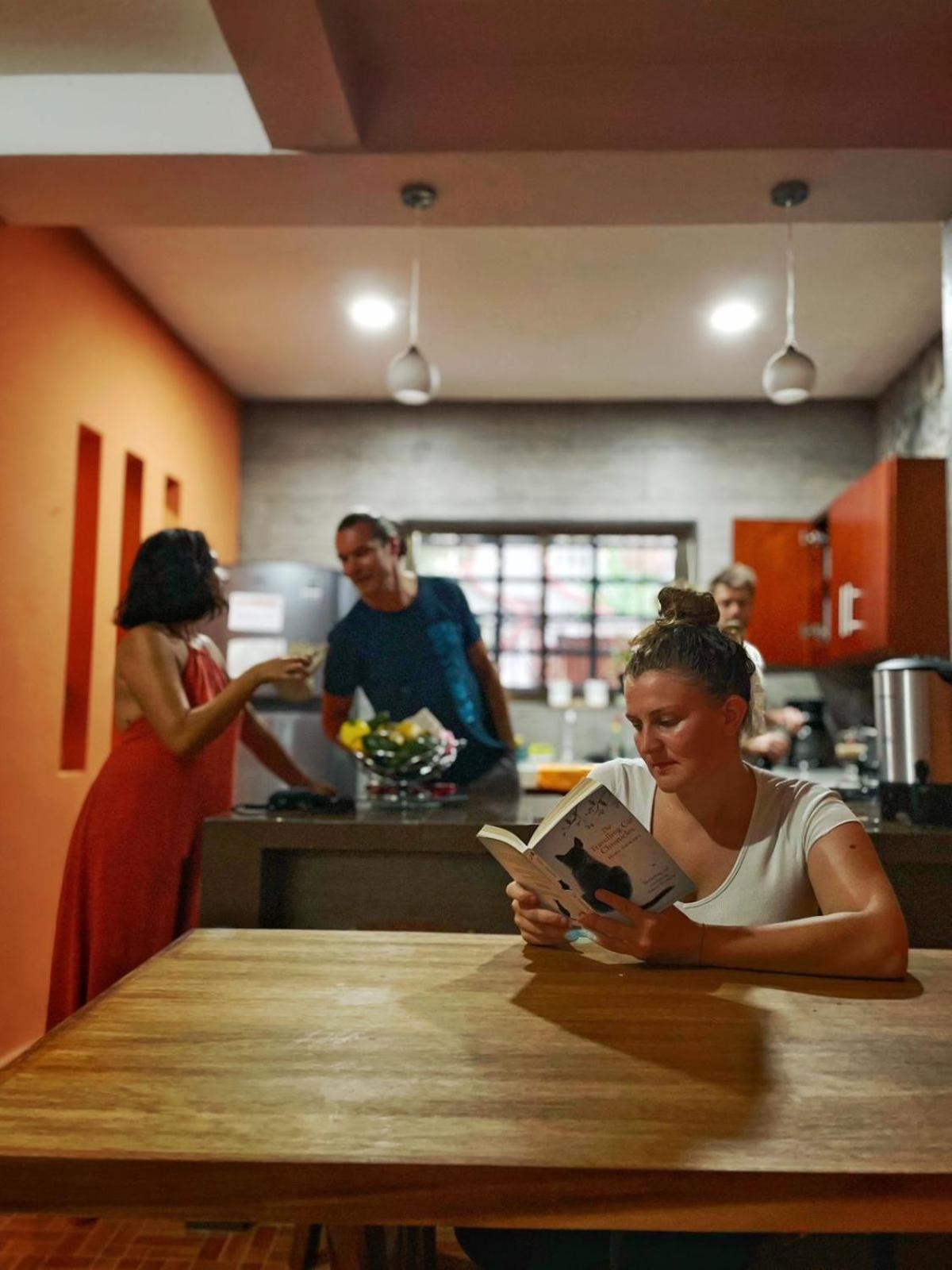 ואיאדוליד Alena Hostal מראה חיצוני תמונה