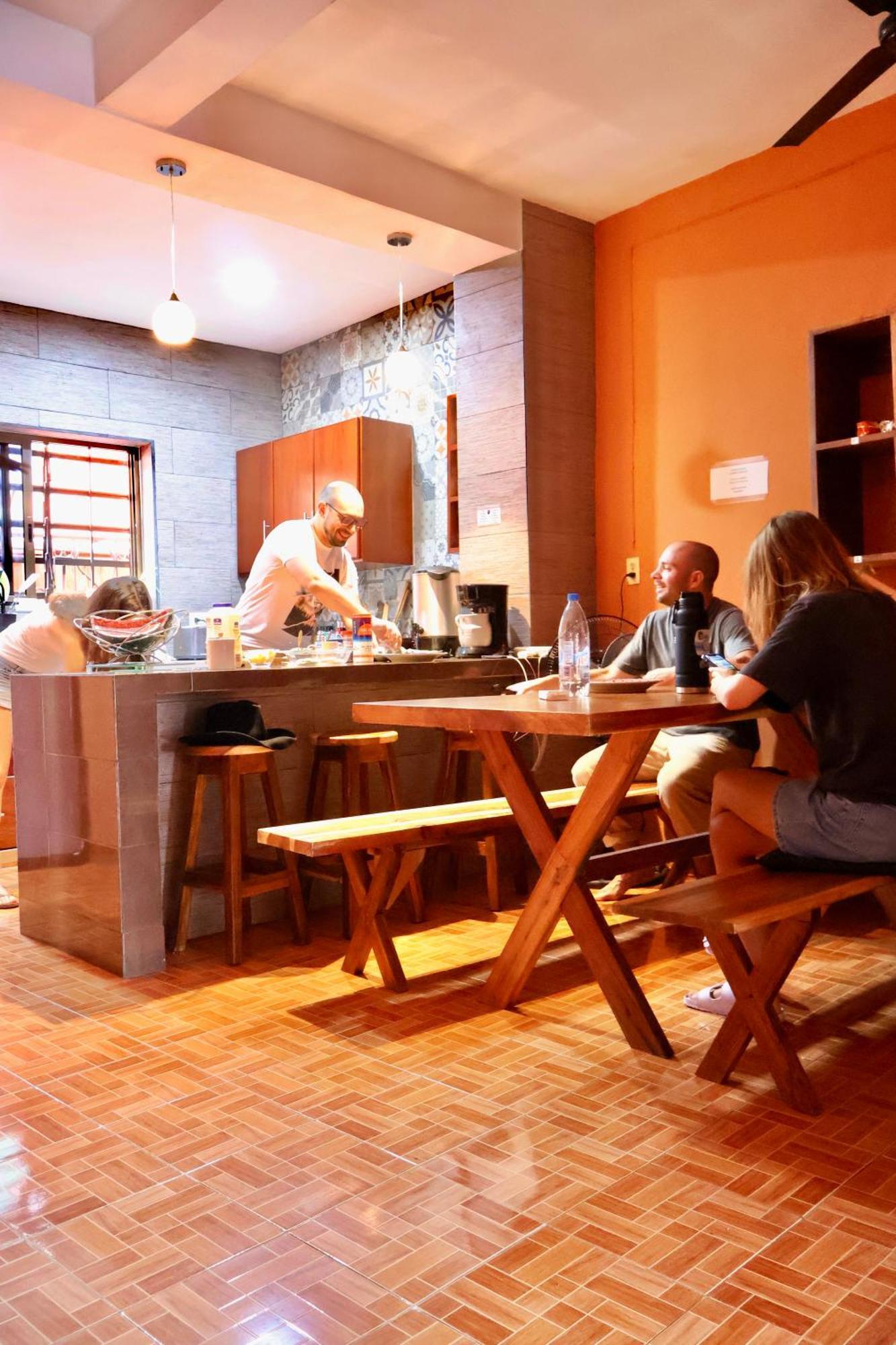 ואיאדוליד Alena Hostal מראה חיצוני תמונה