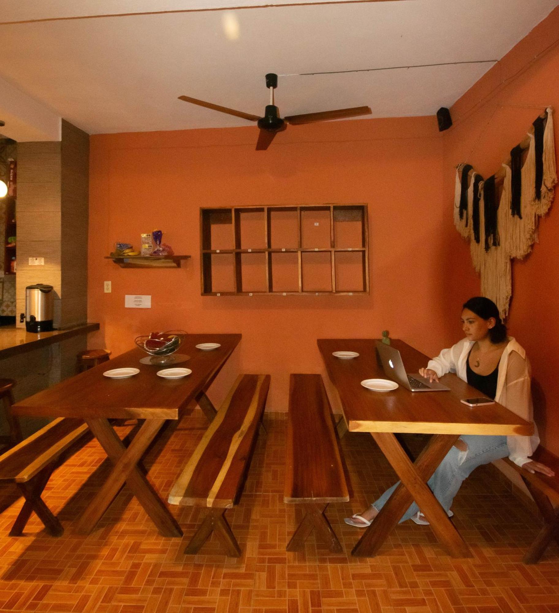ואיאדוליד Alena Hostal מראה חיצוני תמונה